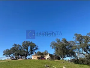 Finca 5 ha en Cáceres