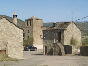 SE VENDE BORDA EN ESTALLO CALDEARENAS-HUESCA-