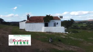 Finca adehesada en Huelva.