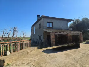 Finca rústica con encanto a 30 min de Barcelona: 12.300 m2 de naturaleza y posibilidades!!