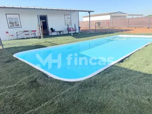 Tu paraíso privado en La Algaba – finca rústica con casa y piscina