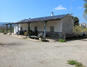 Venta de casa rústica en CR-7131, 1 km