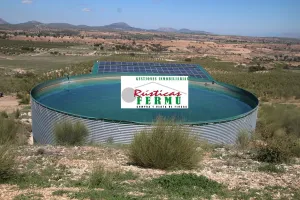 Finca de olivar y almendros en Grana