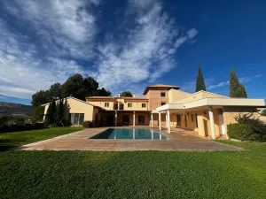 Finca en Penaguila, Alicante.