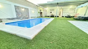 ESPECTACULAR VIVIENDA RUSTICA CON PISCINA Y PLACAS SOLARES EN DOS HERMANAS (ZONA CANTA EL GALLO)