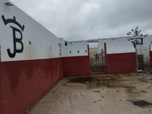 PEQUEÑA FINCA  A 30 MINUTOS DE LA PLAYA