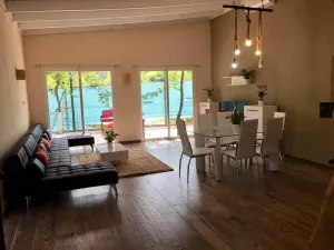 Finca rustica con casa reformada de 110m2. Estepona.