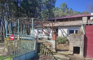 Finca Ganadera Vivienda en Venta – Navasfrías