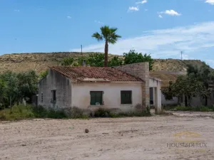 OPORTUNIDAD ÚNICA DE INVERSIÓN EN ALICANTE – FINCA CON ALTO POTENCIAL TURÍSTICO