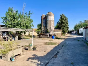 COMPLEJO GANADERO Y AGRARIO CON VIVIENDA