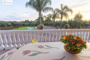 Finca con magnífica vivienda en Chucena, autovía Sevilla - Huelva