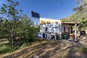 Encantadora finca rústica en Loma Papeles en Güejar Sierra