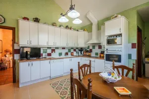 ^^ EN VENTA EXCLUSIVA – IMPRESIONANTE FINCA DE 4 HECTÁREAS EN VALGRANDE, CHINCHÓN ^**^ Ponemos a la