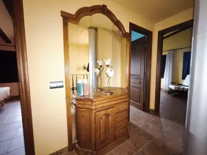 Finca rústica de 22ha con 3 viviendas, nave y zona agrícola en Camarles