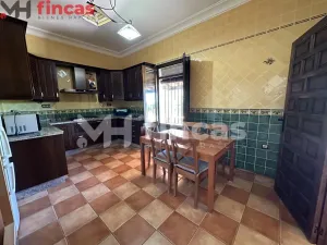 Descubre tu Refugio en la Naturaleza: Finca Rústica con Oportunidades Infinitas