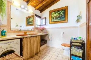 Preciosa casita rustica con vistas al mar.