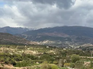 Fantástica finca en el Valle de Lecrìn  con CONSTRUCCIÓN DE 32 METROS CUADRADOS  REGISTRADOS!!!!!