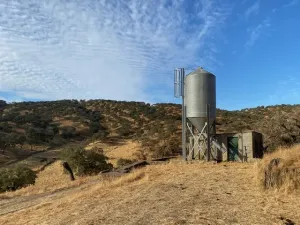 finca ganadera en el término de la nava,