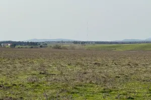 FINCA GANADERA Y DE CULTIVO CERCA DE CÁCERES