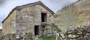 Casa en Espinosa de los Monteros - Burgos