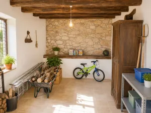 AUTÉNTICA MASÍA CATALANA HISTÓRICA CON MÁS DE 4 HECTÁREAS DE TERRENO CERCA DE SANTA COLOMA DE FARNERS