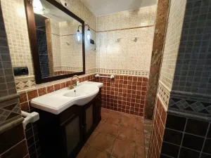 Finca rústica de 22ha con 3 viviendas, nave y zona agrícola en Camarles