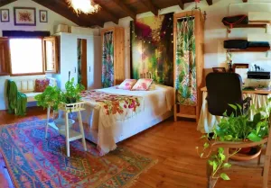 Preciosa casita rustica con vistas al mar.