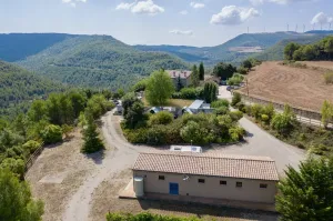 FINCA RÚSTICA LUXURY CON GRANJA CINEGÉTICA