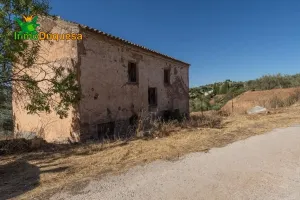 Terreno RÚSTICO con cortijo en Cogollos Vega