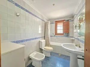 Preciosa finca con vistas al mar, en Estepona.