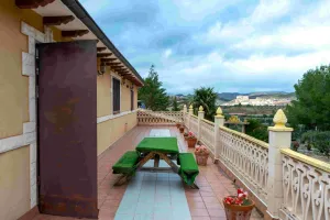 OPORTUNIDAD FINCA CON CASA REGISTRADA