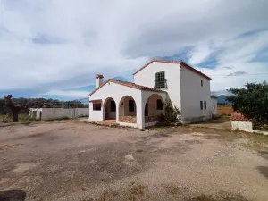 Finca con buen acceso