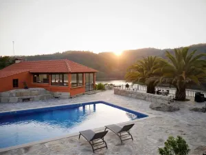Finca en Tábua