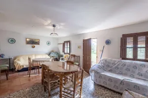 Finca rústica con casa de aperos y espectaculares vistas en Monachil
