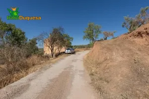 Terreno RÚSTICO con cortijo en Cogollos Vega
