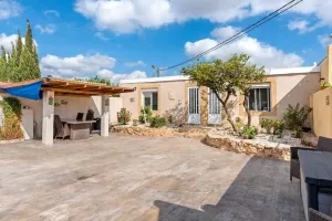 Finca Los Montesinos - Alicante