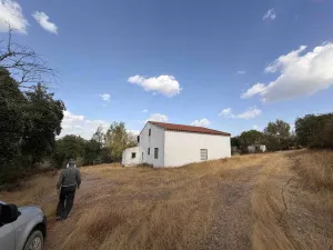 Finca de 150 hectáreas con derechos de riego