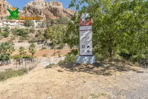 Terreno RÚSTICO con cortijo en Cogollos Vega