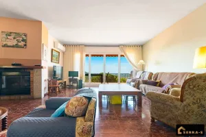 Finca Rústica Exclusiva con Vistas al Mar en Argentona