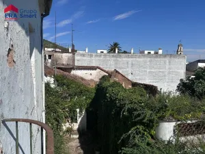 Casa Señorial con Gran Parcela en Pleno Centro de Constantina