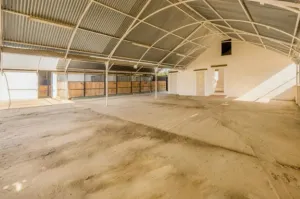 Finca Ecuestre con Cortijo Andaluz cerca de l