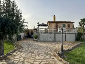 Finca ganadera en venta cerca de Madrid