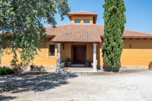 ^**^EXCLUSIVA FINCA RURAL EN ENTORNO CINEGÉTICO DE LA SIERRA OESTE DE MADRID, A 1 HORA DE LA CAPITAL^**^