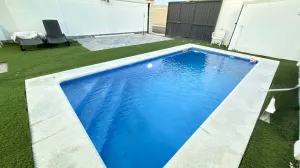 ESPECTACULAR VIVIENDA RUSTICA CON PISCINA Y PLACAS SOLARES EN DOS HERMANAS (ZONA CANTA EL GALLO)