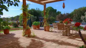 Preciosa casita rustica con vistas al mar.