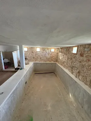 Excepcional Finca Rustica, legal, cedula y CEE, piscina, sauna, jacuzzi, privacidad y armonía total