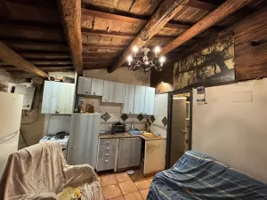 Casita rústica con luz, agua y vistas espectaculares.