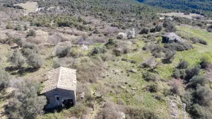 Pueblo abandonado con proyecto urbanístico ap