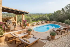 Finca en Venta con Licencia Vacacional en Cala Murada, Manacor