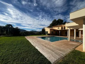 Finca en Penaguila, Alicante.